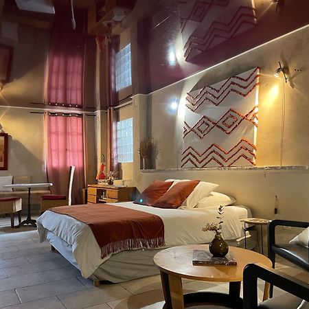 In Provence Hotel - Experience Atypique Venelles Bagian luar foto
