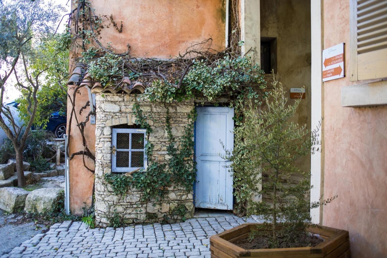 In Provence Hotel - Experience Atypique Venelles Bagian luar foto