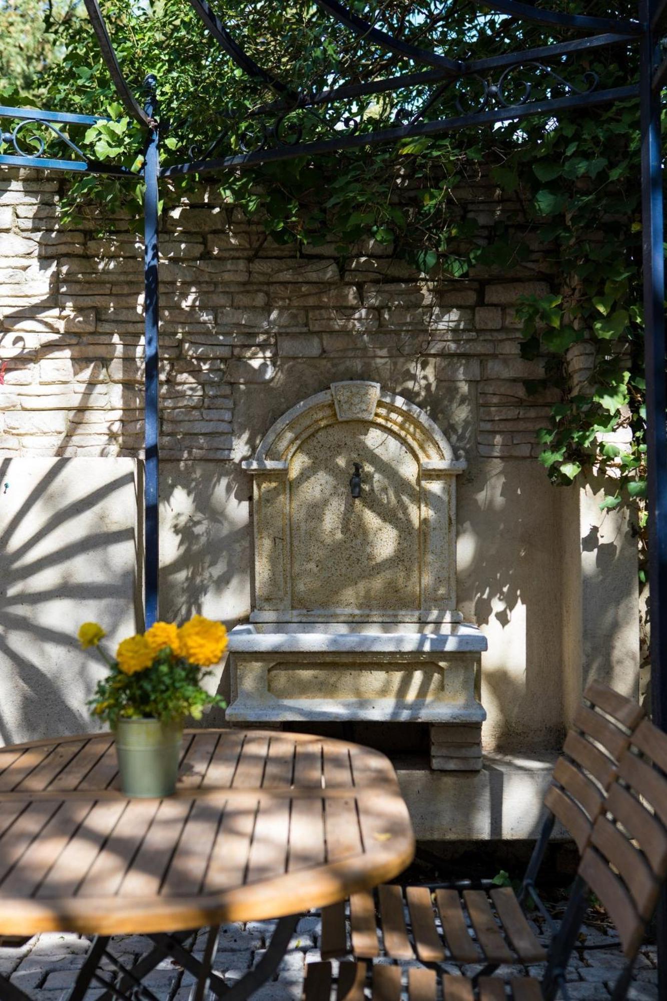 In Provence Hotel - Experience Atypique Venelles Bagian luar foto