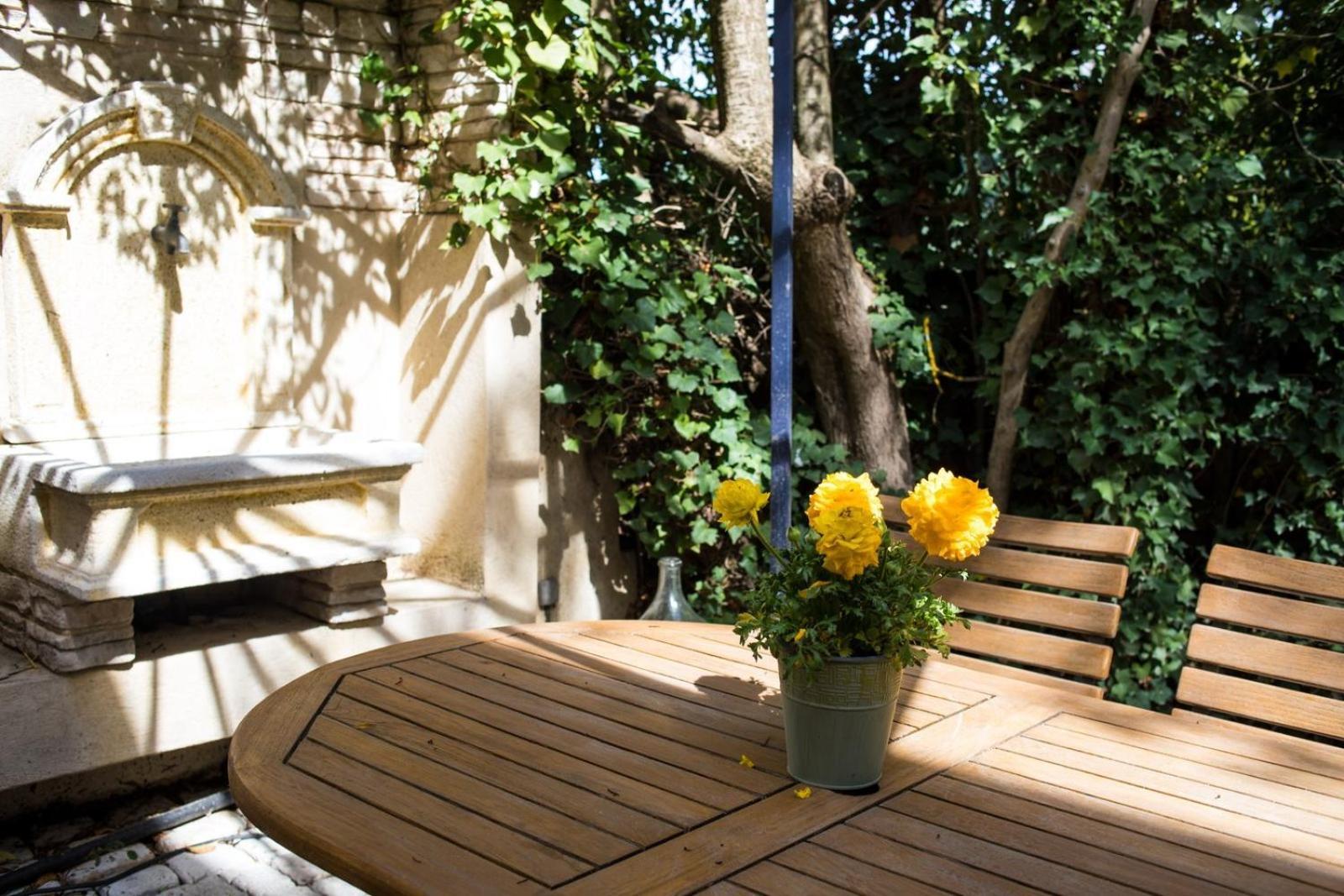 In Provence Hotel - Experience Atypique Venelles Bagian luar foto