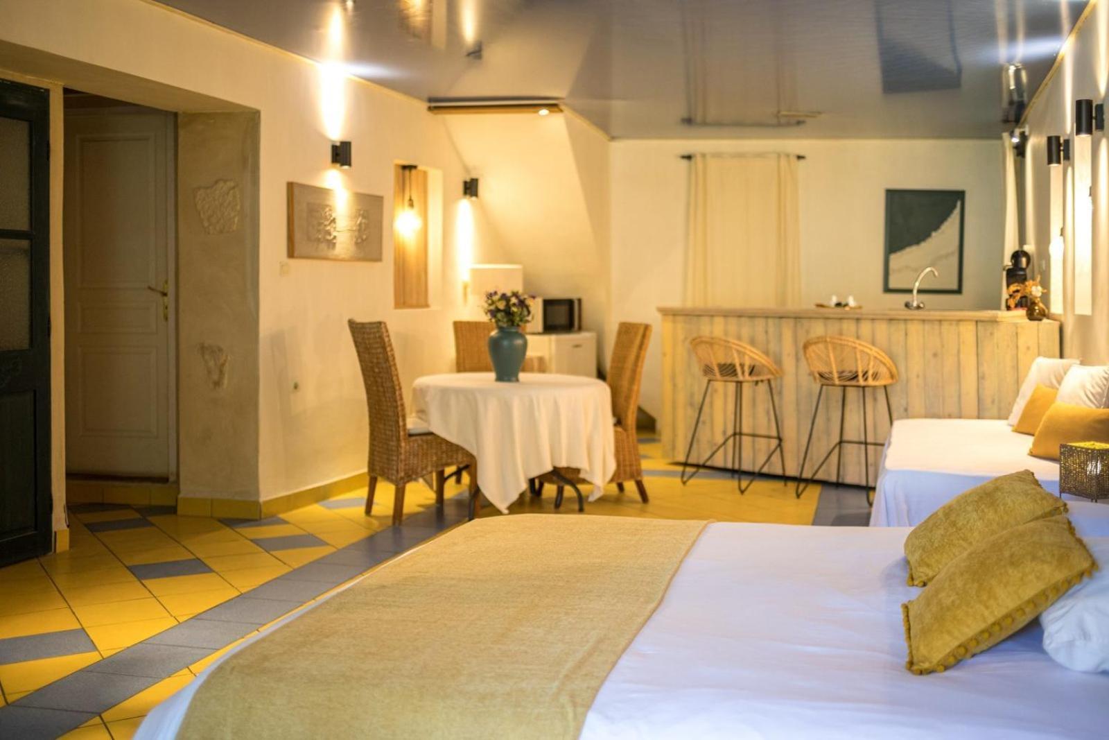 In Provence Hotel - Experience Atypique Venelles Bagian luar foto