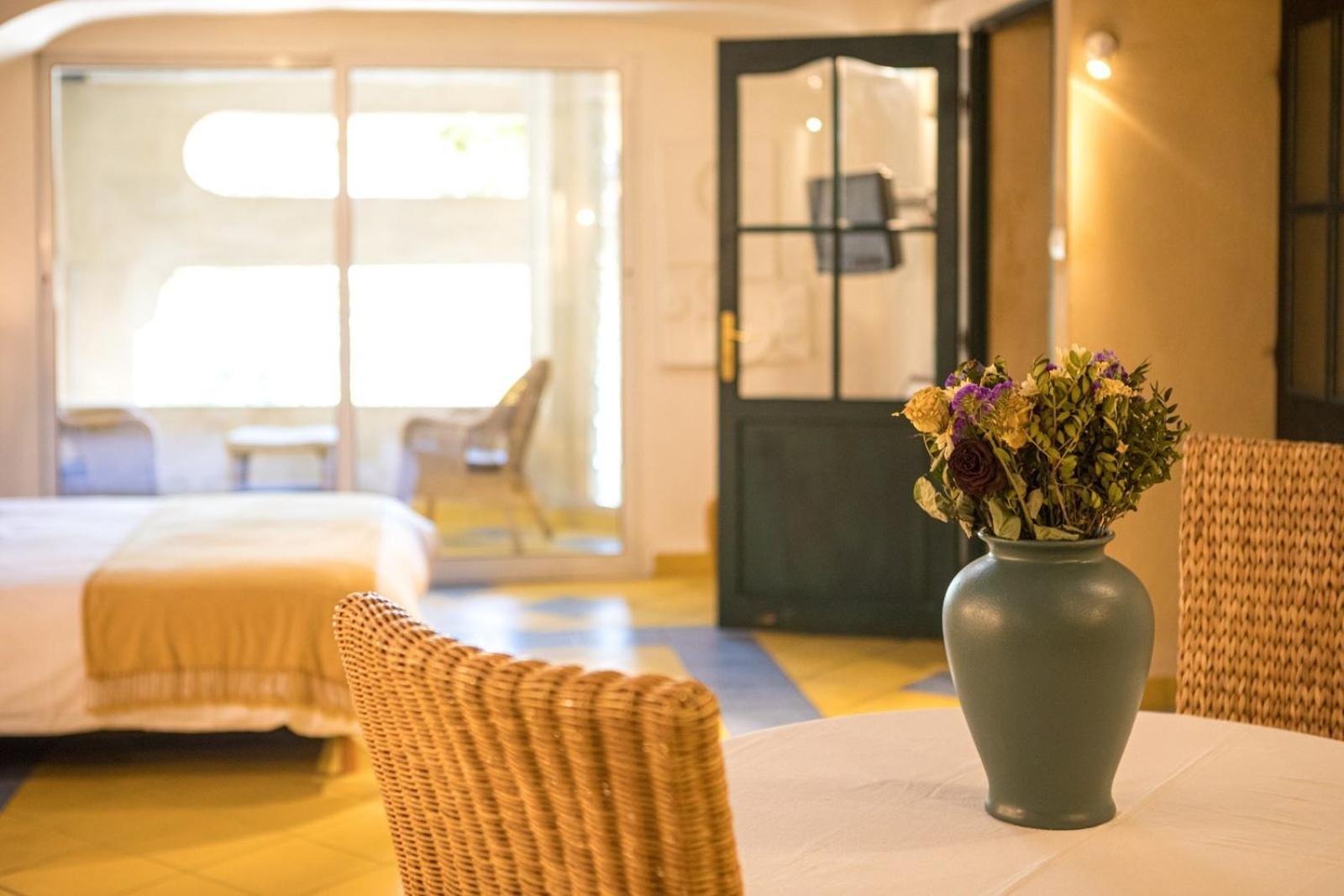 In Provence Hotel - Experience Atypique Venelles Bagian luar foto