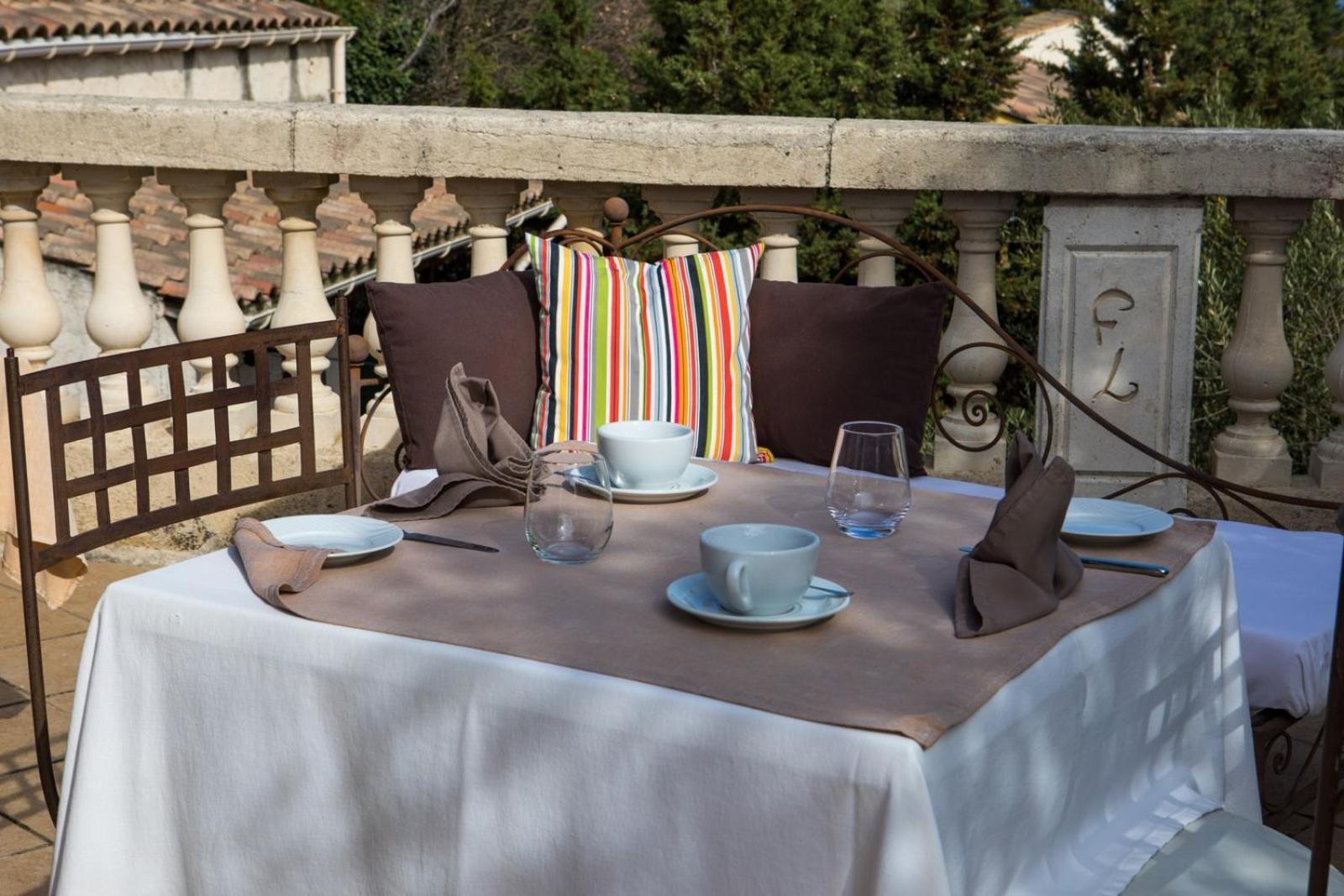 In Provence Hotel - Experience Atypique Venelles Bagian luar foto